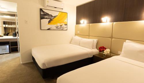 Deluxe Family Room
