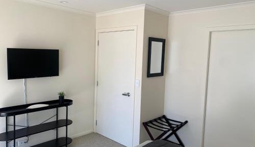Deluxe Studio Apartment with Courtyard