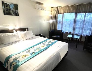 Deluxe King Room - Accessible 