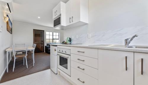 Two-Bedroom Deluxe Apartment