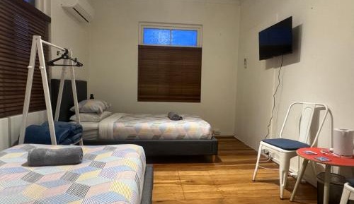 Standard Twin Room with Shared Bathroom