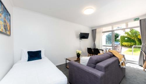 King Room with Garden View
