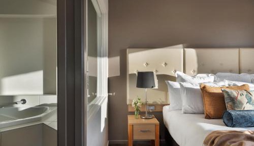 One-Bedroom Suite