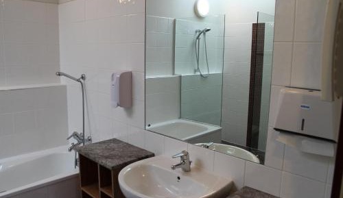 Twin Room with Shared Bathroom