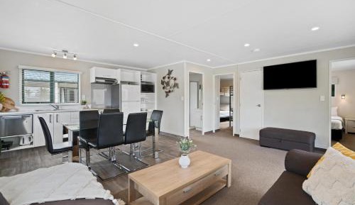 Premium Family Motel (2BR)