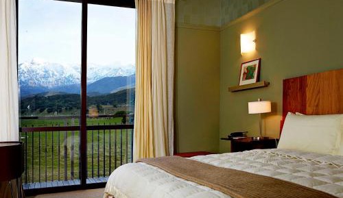 Deluxe Double or Twin Room with Mountain View