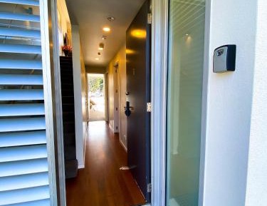 Dockside/Moorings - 2 Bedroom Apartment (Sleeps 6)
