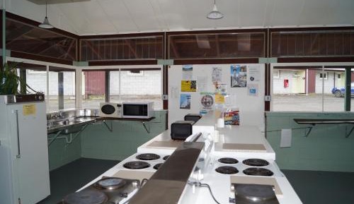 Standard Studio Cabin with Shared Bathroom and Kitchen