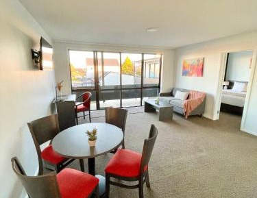 Deluxe Family Suite