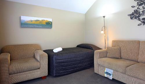 Basic Two Bedroom Apartment
