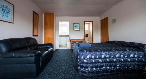 Executive Studio with Spa Bath 
