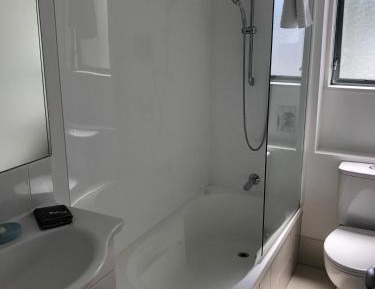 Two-Bedroom Deluxe Apartment with Ocean View
