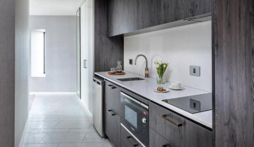 Premier with Kitchenette Pinnacle Tower