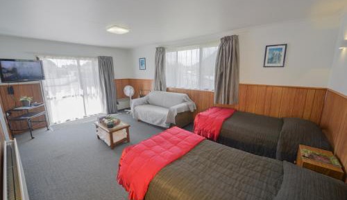 Standard Twin Room with Sofa