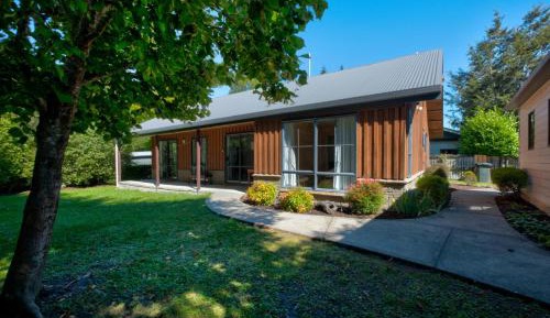 Three-Bedroom Vacation Home 