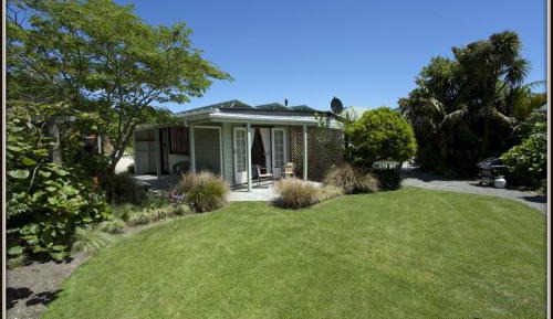 Cottage with Garden View