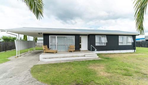 Three-Bedroom Vacation Home 