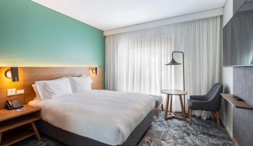 Standard Queen Room - Accessible