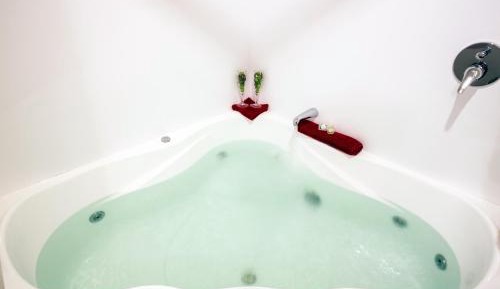 One-Bedroom Spa Suite
