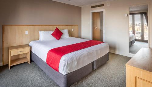 Suite 1 King