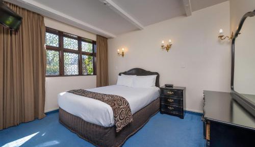 One-Bedroom Suite Queen