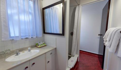 Motor Inn Room