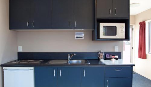 Executive Two-Bedroom Apartment 6