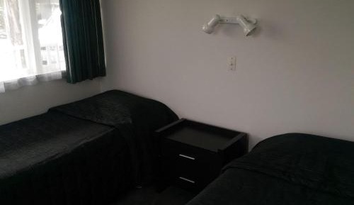 One-Bedroom Studio