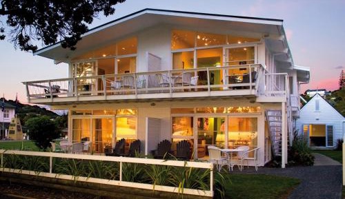 Two-Bedroom Suite - Water Front 6