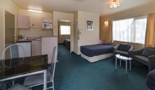 One-Bedroom Apartment with Spa Bath