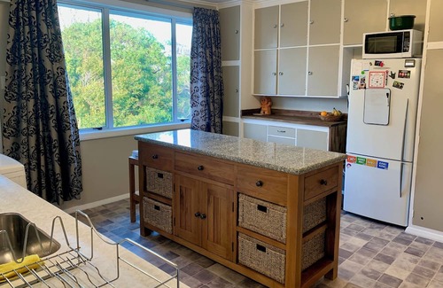 Titahi Bay House | Kick back on Kapiti! Your home away from home, just steps from the beach.