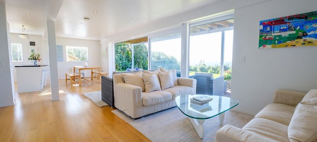 Palm Ridge - near Onetangi & Palm Beach