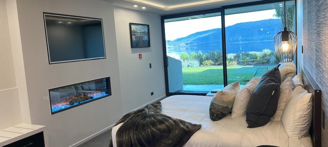 Fiordland Lakeview Motel and Apartments