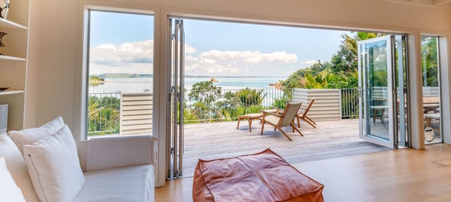 Koi Waiheke with private beach access