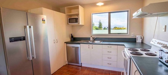 Main St of Methven | Free Wi-Fi | Smart TV