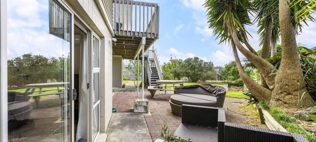 A delight in the Bays | 1 BR | 1 BATH | Free WiFi
