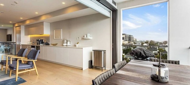 Stunning 2-bedroom penthouse