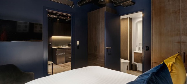 Abstract Hotel