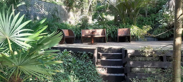 Three-Bedroom Apartment in Unique Treehouse with Spectacular Views & Gardens