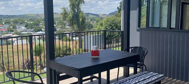 Stunning Views in the award winning beautiful small city of Whanganui