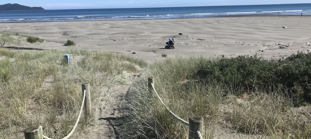 Beach Break at Waikanae