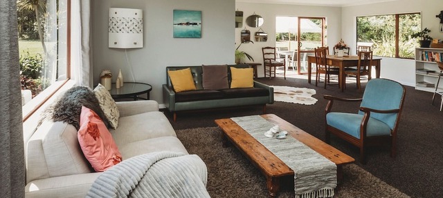 WHAREPUNI OAKURA RETREAT