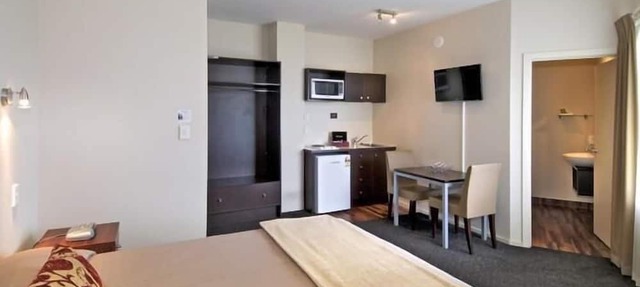 540 on Great South Motel
