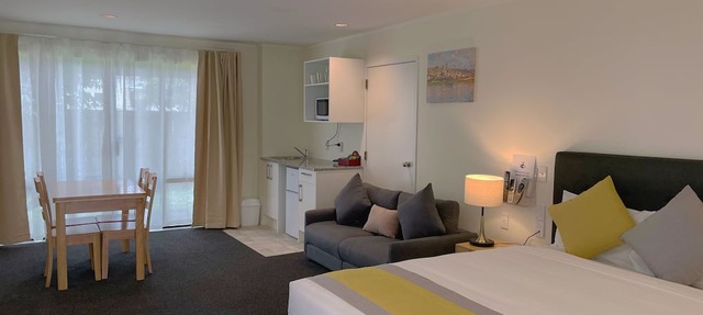 Royal Park Lodge