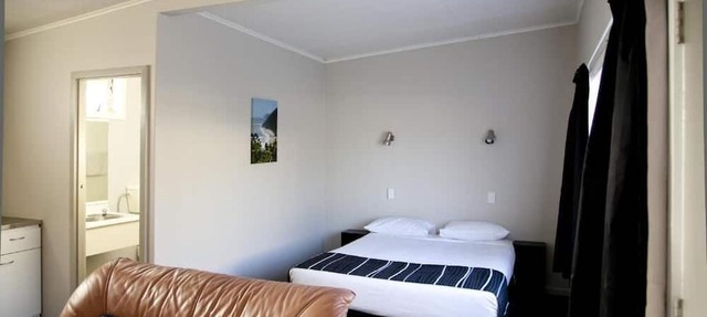 Apple Motor Inn