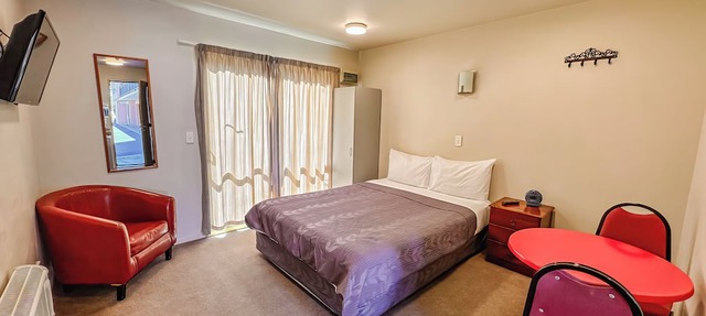 Bealey Avenue Motel