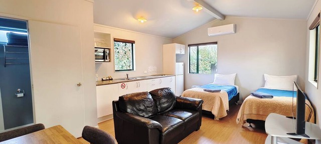 Parakai Geothermal Motel
