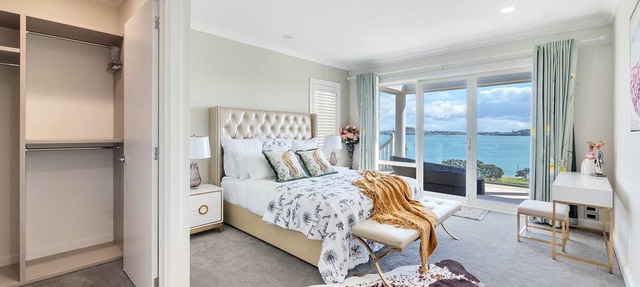 Magnificent Harbour View Villa in Orakei
