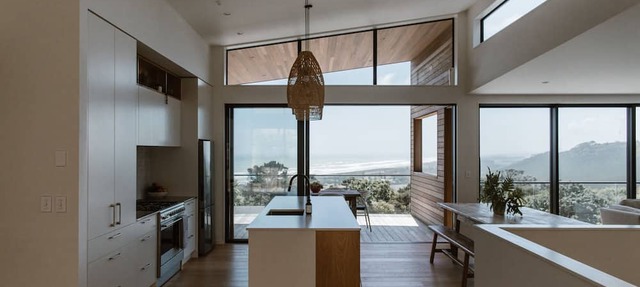 Stunning Muriwai Home
