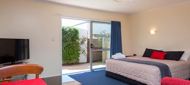 Middle Park Motel